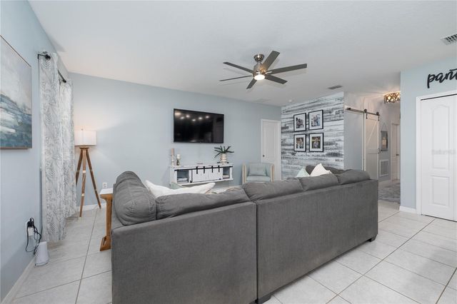 15404 TAURUS COURT, Mascotte, FL 34753