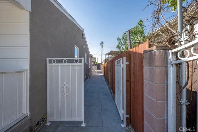 6237 Agnes Avenue, North Hollywood, CA 91606