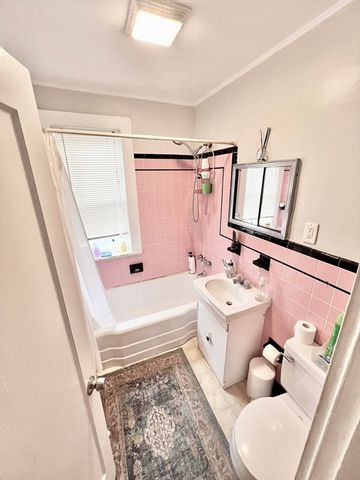 41 Bowdoin St. 1A, Medford, MA 02155