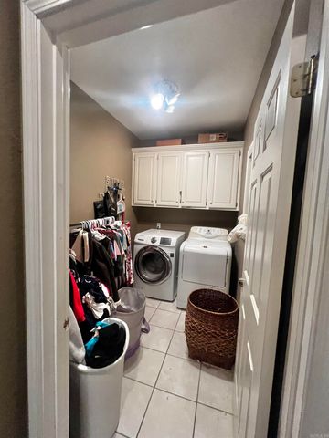 602 River Oaks Boulevard, Searcy, AR 72143