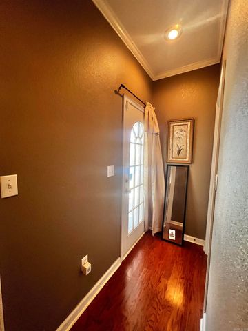 602 River Oaks Boulevard, Searcy, AR 72143