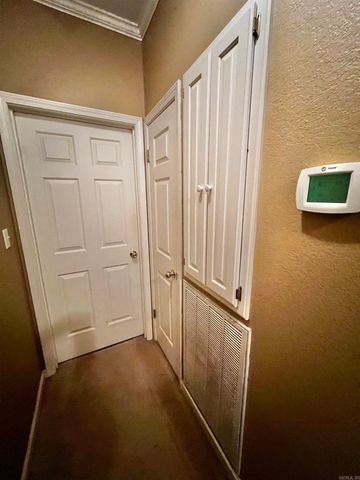 602 River Oaks Boulevard, Searcy, AR 72143