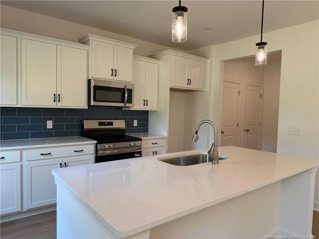 252 Travelers Way, Lillington, NC 27546