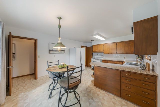 1519 W COMMERCIAL STREET, Appleton, WI 54914
