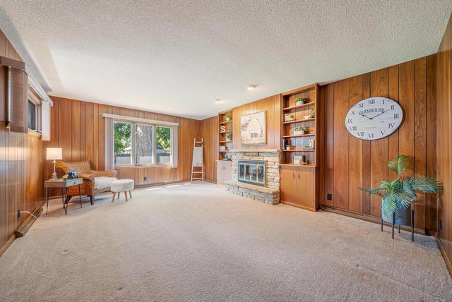 1519 W COMMERCIAL STREET, Appleton, WI 54914