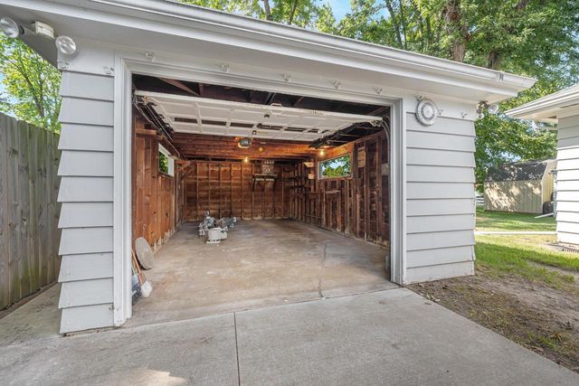 1519 W COMMERCIAL STREET, Appleton, WI 54914