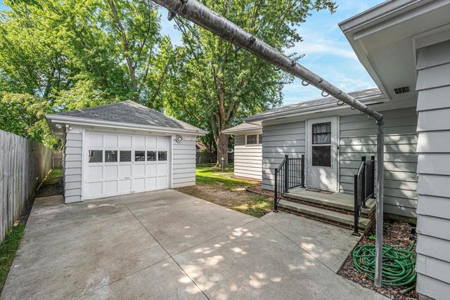 1519 W COMMERCIAL STREET, Appleton, WI 54914