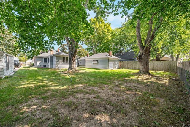 1519 W COMMERCIAL STREET, Appleton, WI 54914