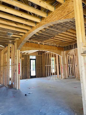 9069 Hillon Hood Rd, Denham Springs, LA 70726
