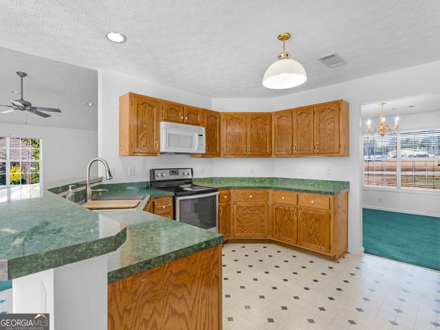 236 Airport Road, Griffin, GA 30224