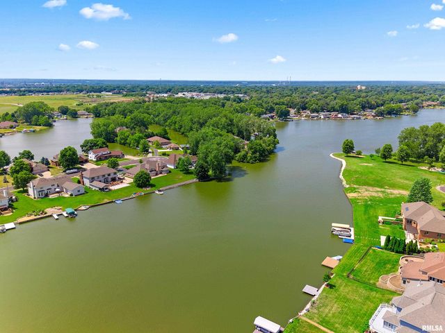 2035 EL CAMINO Drive, Pekin, IL 61554
