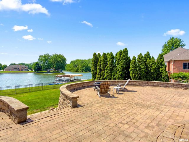 2035 EL CAMINO Drive, Pekin, IL 61554