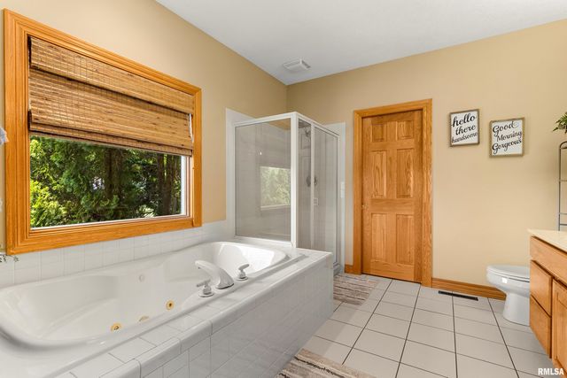 2035 EL CAMINO Drive, Pekin, IL 61554