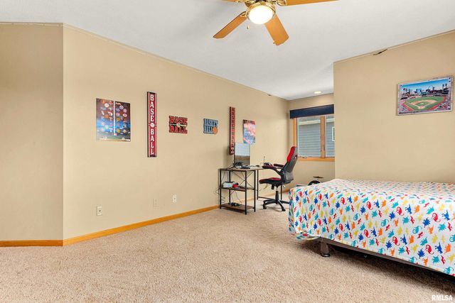 2035 EL CAMINO Drive, Pekin, IL 61554