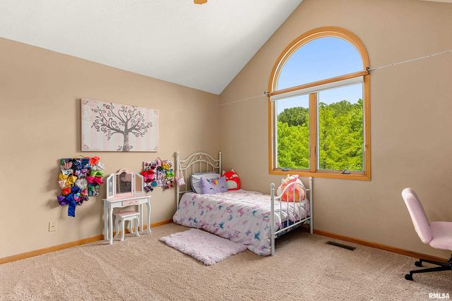 2035 EL CAMINO Drive, Pekin, IL 61554