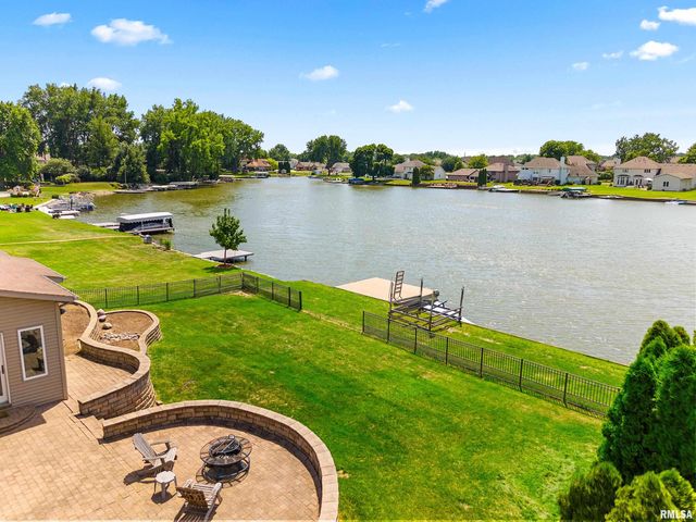2035 EL CAMINO Drive, Pekin, IL 61554