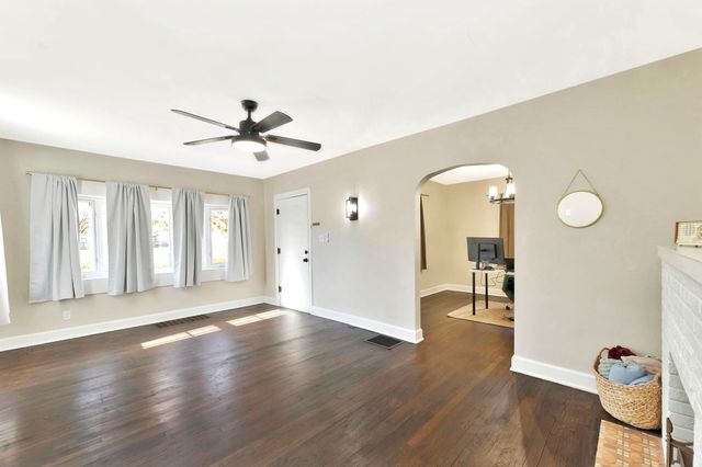 640 S Lorraine Ave, Wichita, KS 67211