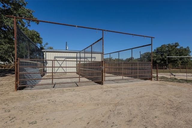 111 Deerfield Road, Paradise, TX 76073