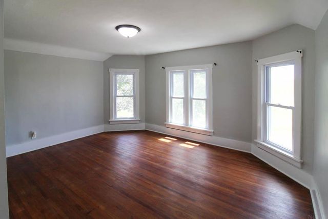 18207 X Avenue, Dike, IA 50624