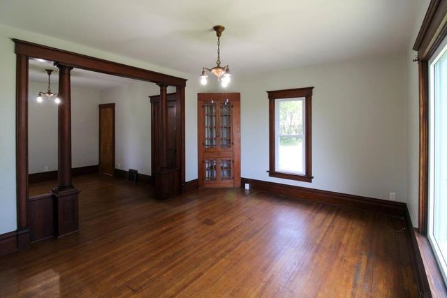 18207 X Avenue, Dike, IA 50624