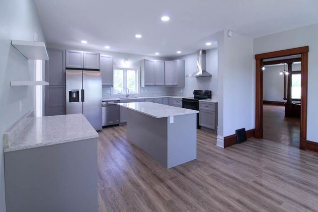 18207 X Avenue, Dike, IA 50624