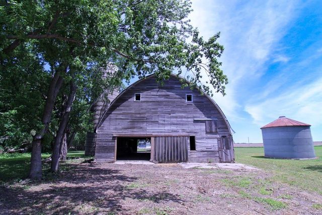 18207 X Avenue, Dike, IA 50624
