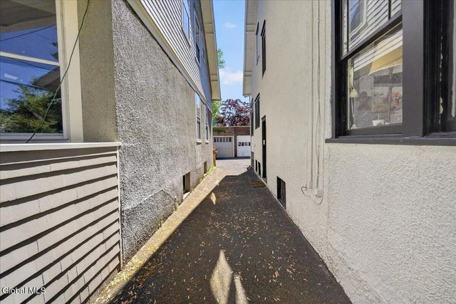 78 Grove Avenue, Albany, NY 12208
