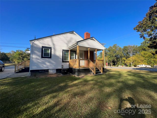 2121 N New Hope Road, Gastonia, NC 28054