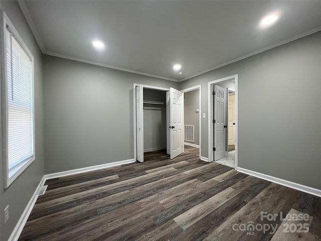 2121 N New Hope Road, Gastonia, NC 28054