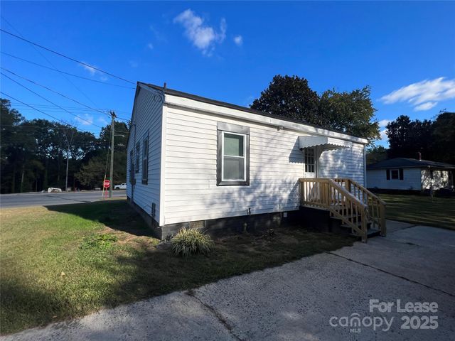 2121 N New Hope Road, Gastonia, NC 28054