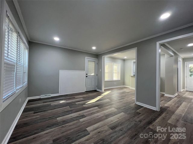 2121 N New Hope Road, Gastonia, NC 28054