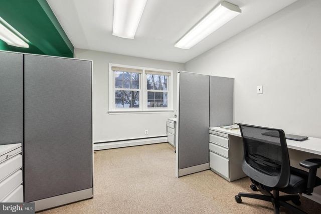 41 KINGS HWY N, Cherry Hill, NJ 08034