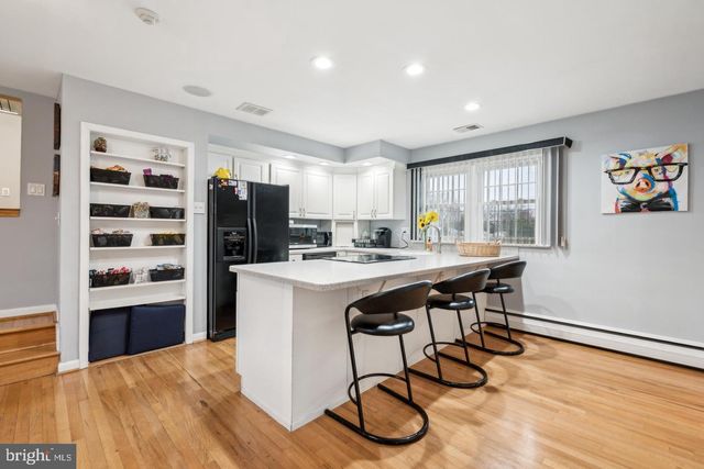 41 KINGS HWY N, Cherry Hill, NJ 08034