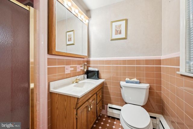 41 KINGS HWY N, Cherry Hill, NJ 08034