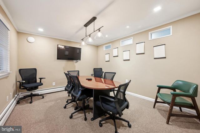 41 KINGS HWY N, Cherry Hill, NJ 08034