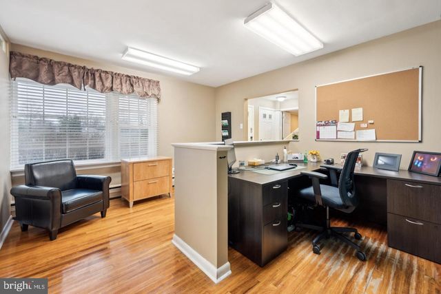 41 KINGS HWY N, Cherry Hill, NJ 08034