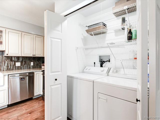 1700 River Road 9, Marysville, MI 48040