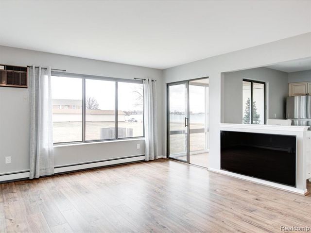 1700 River Road 9, Marysville, MI 48040