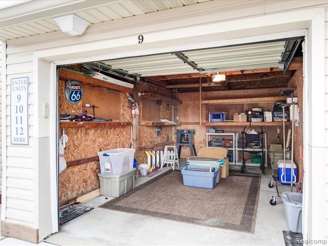 1700 River Road 9, Marysville, MI 48040