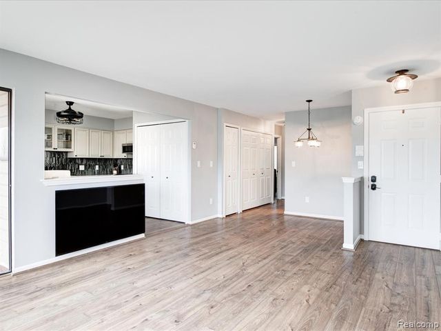 1700 River Road 9, Marysville, MI 48040