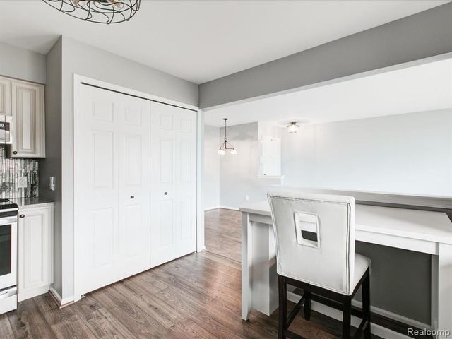 1700 River Road 9, Marysville, MI 48040