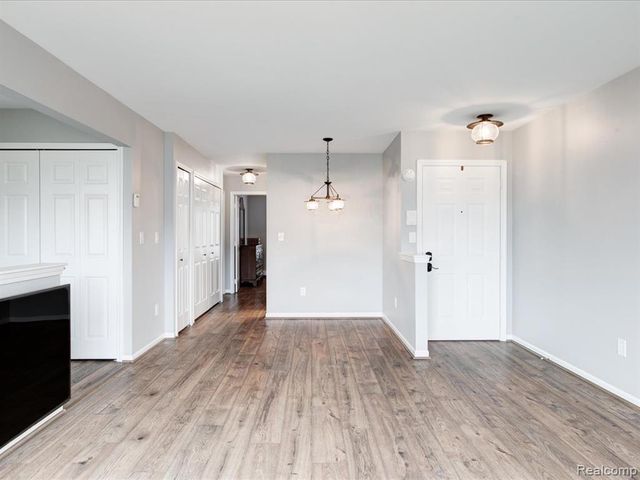 1700 River Road 9, Marysville, MI 48040