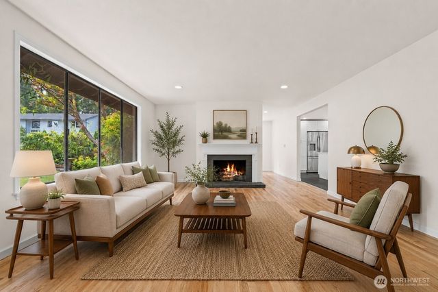 3010 SW 325th Place, Federal Way, WA 98023