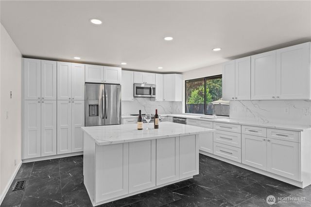 3010 SW 325th Place, Federal Way, WA 98023