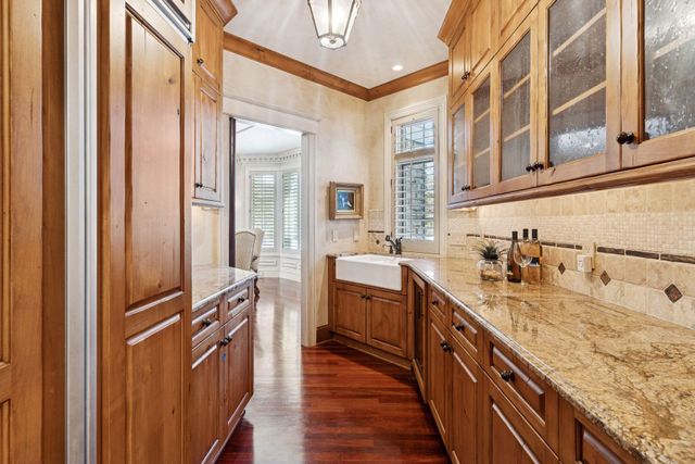 4708 Annaway Drive, Edina, MN 55436