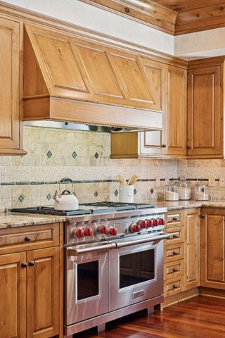 4708 Annaway Drive, Edina, MN 55436