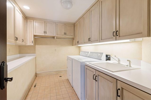 4708 Annaway Drive, Edina, MN 55436