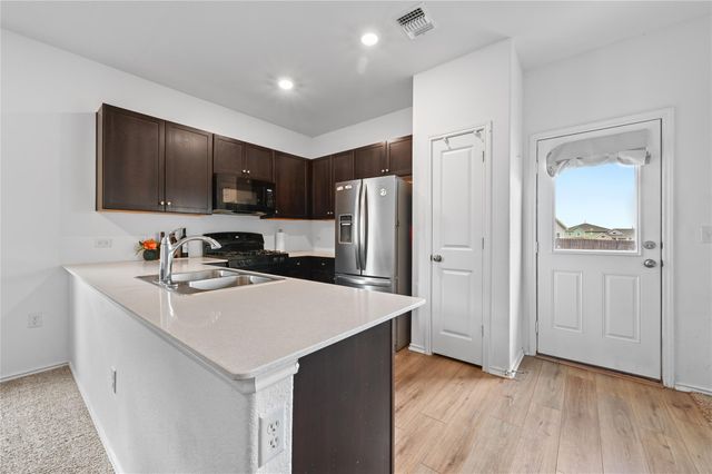 7717 Poppy Petal LOOP, Del Valle, TX 78617