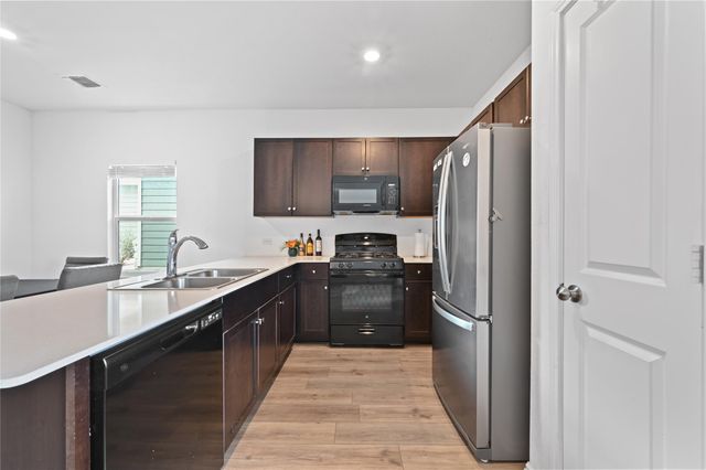 7717 Poppy Petal LOOP, Del Valle, TX 78617