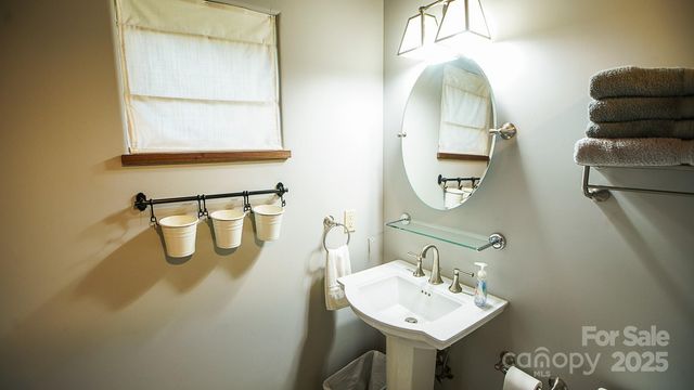 1048 S River Road, Sylva, NC 28779